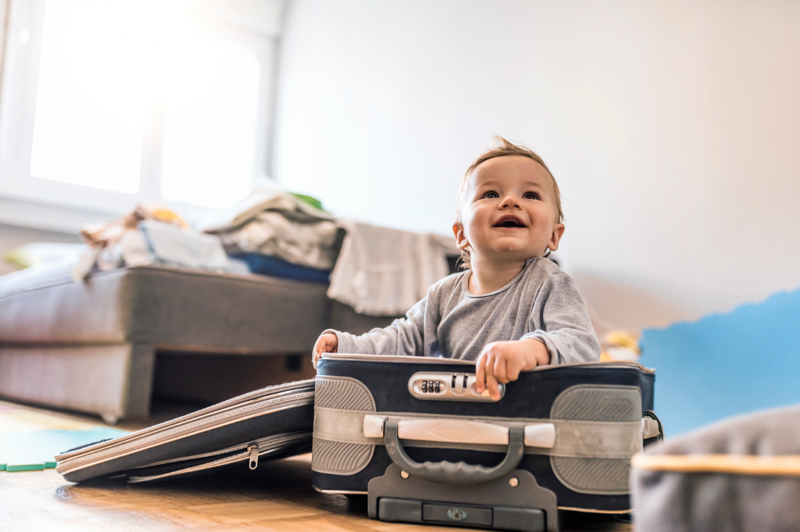 Traveling with Little Ones This Holiday Season